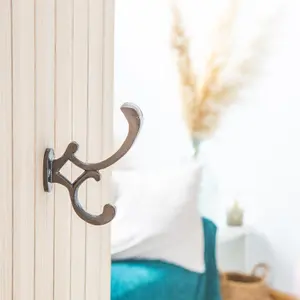 Hammer & Tongs - Ornamental Hat & Coat Hook - W30mm x H130mm - Raw