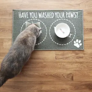 JVL Machine Washable Pet Mat 40 x 70 cm, Dinner time