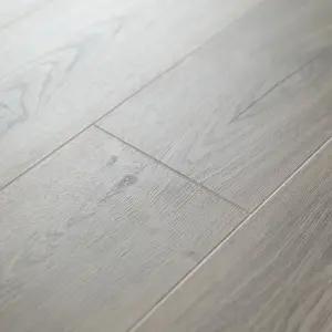 GoodHome Cleobury Parquet look Oak effect Laminate Flooring, 1.69m²