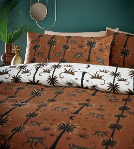 furn. Desert Monkey Global Exotic Reversible Duvet Cover Set