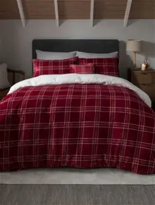 Sleepdown Super Cosy Printed Check Fleece Duvet Set In Red