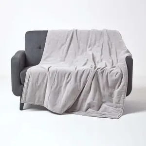 Homescapes Light Grey Velvet Quilted Throw, 125 x 150 cm