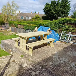 MG Timber Products: Premium Walk-In Style Picnic Table - Pub Bench - Excellent Quality Wooden Picnic Bench, 4ft