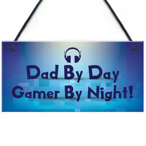 Novelty Gamer Gift For Dad Neon Effect Gaming Hanging Man Cave Sign