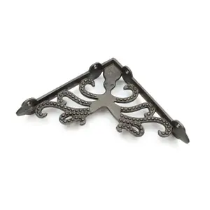 Oakcrafts - Pair of Antique Cast Iron Octopus Shelf Brackets - 180mm x 180mm