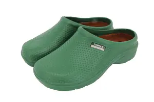 Town & Country Garden ,Clogs Outdoor/Indoor shoes.  Green. Size 8