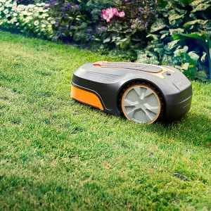 LawnMaster L10 Robotic Lawnmower with Charging Station, 150m boundary wire and 250 pegs, Suitable for lawns up to 400m2.