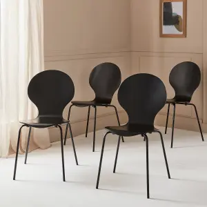 sweeek. Set of 4 retro wooden stacking chairs Naomi Black 43x48x87 cm