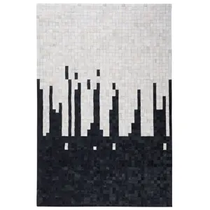 Cowhide Area Rug 160 x 230 cm Black and White BOLU