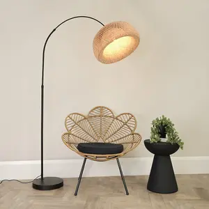 ValueLights Louis Black Arched Curved Floor Lamp with Bamboo Donut Lamp Shade and LED Bulb