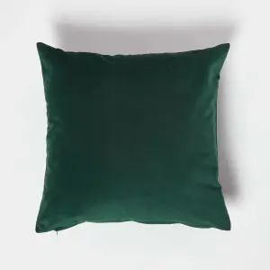 Homescapes Green Velvet Cushion, 45 x 45 cm