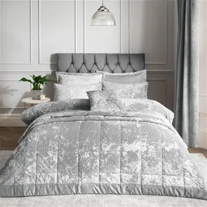 Crushed Velvet Bedspread Catherine Lansfield Colour: Silver