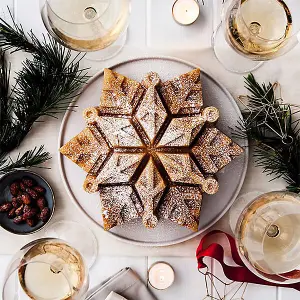 Nordic Ware Party Snowflake Pan