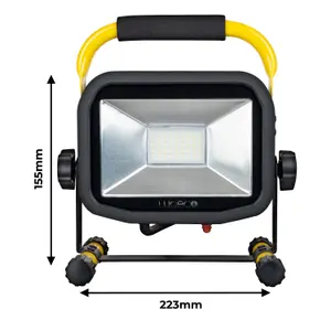 Luceco 1800lm Corded Integrated LED Work light