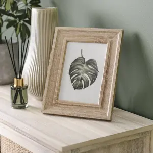 Matt Natural Oak effect Single Photo frame (H)25cm x (W)20cm