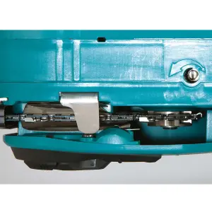 Makita DUC353CT2 Twin 18v / 36v LXT Cordless 35cm Chainsaw 2x5ah + Carry Bag