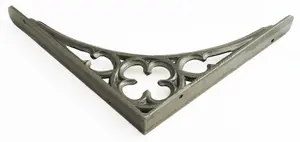 Castelion Single Medium Cast Iron Gothic Shelf Bracket