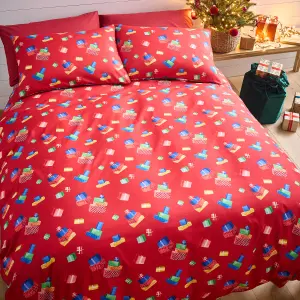 Catherine Lansfield Christmas Retro Santa Reversible Duvet Cover Set with Pillowcase White