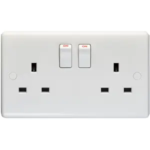 2 Gang Single Pole 13A Switched UK Plug Socket - WHITE PLASTIC Wall Power Outlet