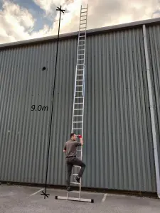 Double Extension Ladder 2 x 19 Rung 9.0m Max Open Height 5.0m Closed Ladders