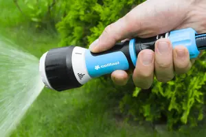 Cellfast Ergonomic Multifunctional Garden Sprinkler with Adjustable Water Flow Regulation