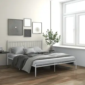 Berkfield Bed Frame White Metal 200x200 cm