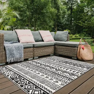 Duo Weave Collection Outdoor Rugs in Aztec Design