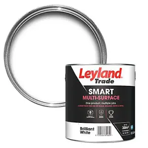 Leyland Trade Smart Brilliant White Mid sheen Multi-room Multi-surface paint, 2.5L