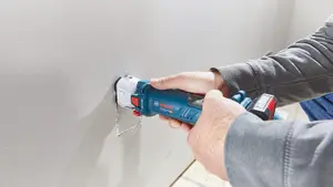 Bosch GCU 18V-30 Professional Drywall Router for Precision Cutting