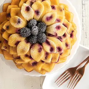 Nordic Ware 10 Cup Blossom Bundt Pan