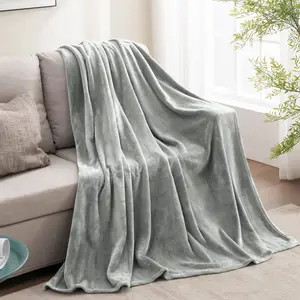 Adamczyk Throw Blanket Silver / W150 x L200cm