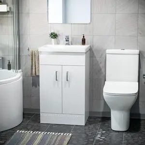 Nes Home P-Shaped RH Bath 500mm Floor Vanity Unit & Close Coupled Toilet Suite