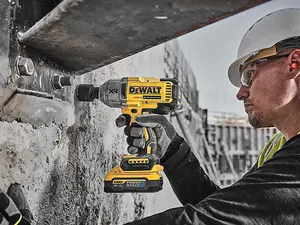 Dewalt 18v DCF900H2T XR High Torque Impact Wrench 1/2" - 2x 5ah Powerstack