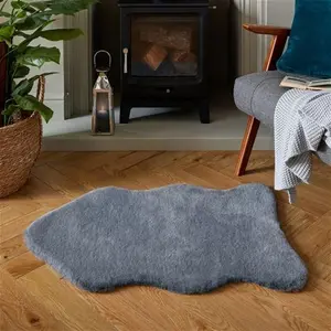 Dunelm Supersoft Single Pelt Faux Fur Rug, Shabby Chic, Supersoft Grey, Faux Fur/Polyester