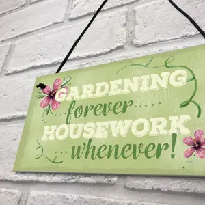 Red Ocean Gardening Forever Hanging Plaque SummerHouse Sign Garden Shed Mum Nan Beautiful Home Gift