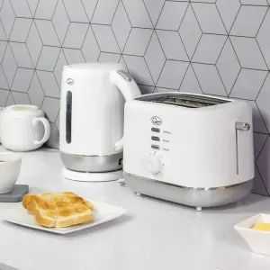 Quest 39979 White Coloured 1.5L Kettle and 2-Slice Toaster Set