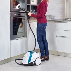 Polti Vaporetto Smart 100B Plus Steam Cleaner, Unlimited Autonomy, High Pressure Boiler 4 Bar, Extra Cloths