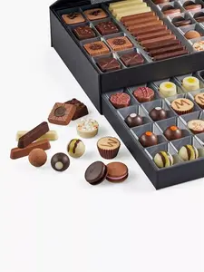 Hotel Chocolat The Classic Cabinet Chocolate Box, 590G