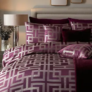 Polyester Geometric Shapes Duvet Cover Set with Pillowcases Damson / Super King - 2 Standard Pillowcases