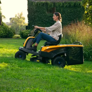 Stiga Swift 372E Battery-powered Ride-on lawnmower 48V