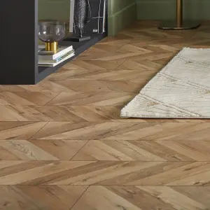 GoodHome Heanor Herringbone Light oak effect Laminate Flooring, 2.7m²