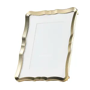 Modern Polished Gold 4x6 Picture Frame with Rippled Edges and Curved Corners