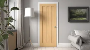 Green & Taylor Aston Oak 3 Panel Internal Door