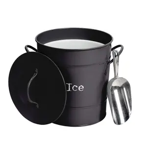 Harbour Housewares - Vintage Metal Ice Bucket with Scoop - Black