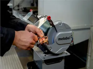 Metabo DS 125 M 2000W Precision Bench Grinder for Grinding and Sharpening