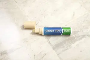 Large Grout Pen - Designed for restoring tile grout in bathrooms & kitchens (CREAM)