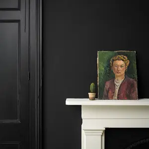 Annie Sloan Wall Paint 2.5 Litre Athenian Black