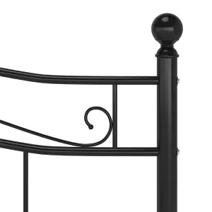 Berkfield Bed Frame Black Metal 200x200 cm