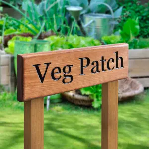 Peak Heritage Engraved Wooden Sign 30cm with Posts - Veg Patch