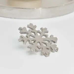 Melody Maison Silver Snowflake Candle Pin